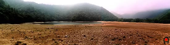 奥日光 西ノ湖（渇水状態）の写真