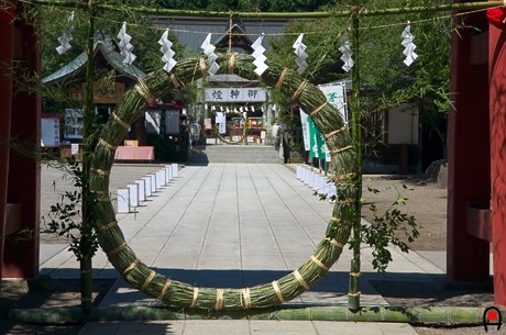 真岡市大前神社夏越祭1つ目の茅の輪の写真
