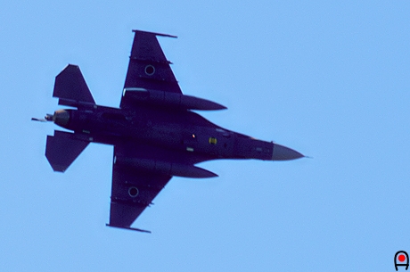 F-2旋回中の写真
