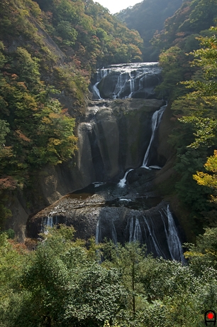 第2観瀑台第3デッキから袋田の滝の写真