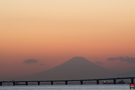 袖ケ浦海浜公園からの富士山の写真